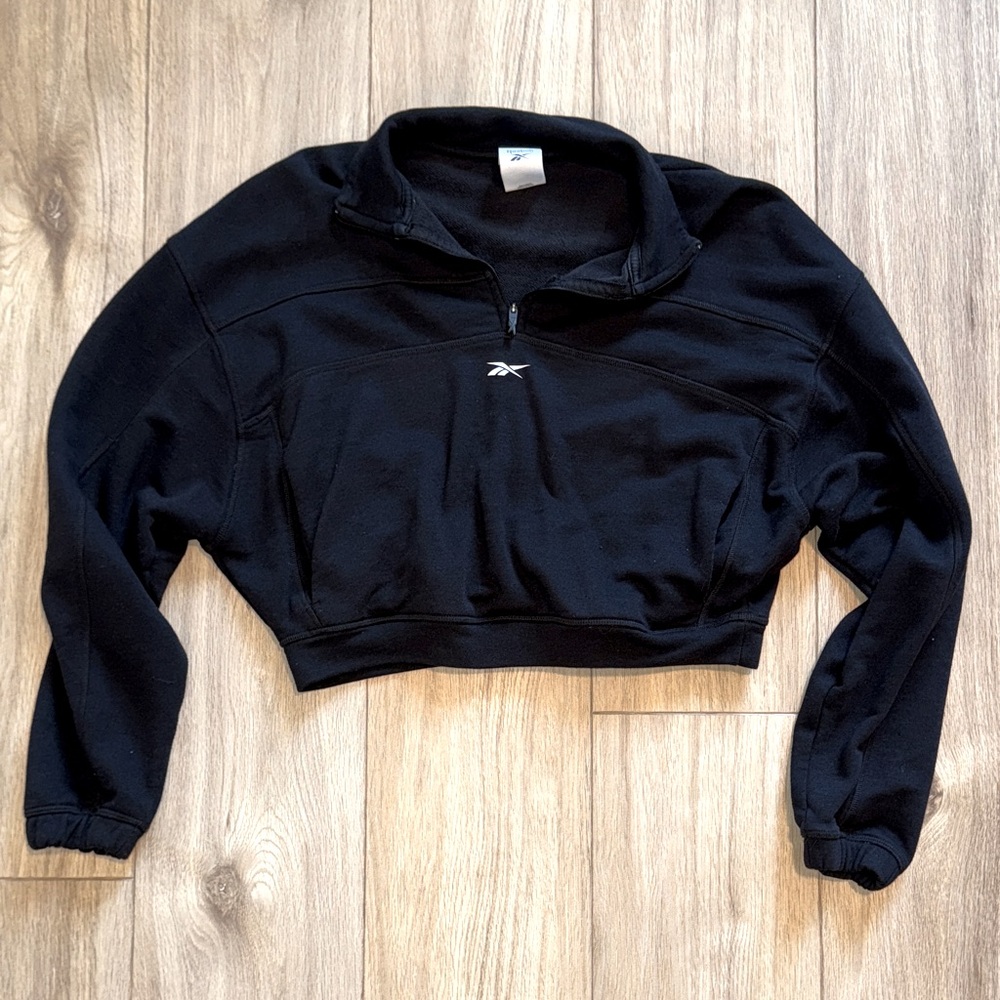 REEBOK Black & White Logo Quarter Zip Cropped Long Sleeve Sweatshirt